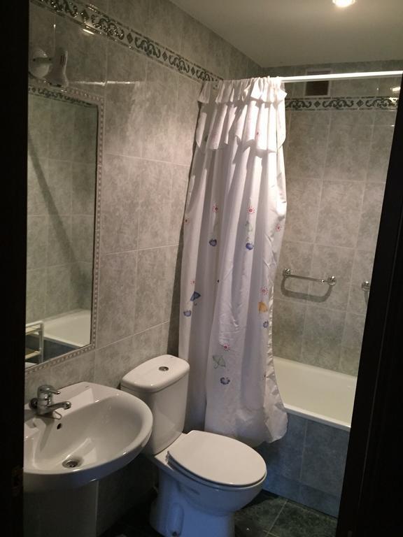 Apartamentos Palacio Bueno Colunga Rum bild